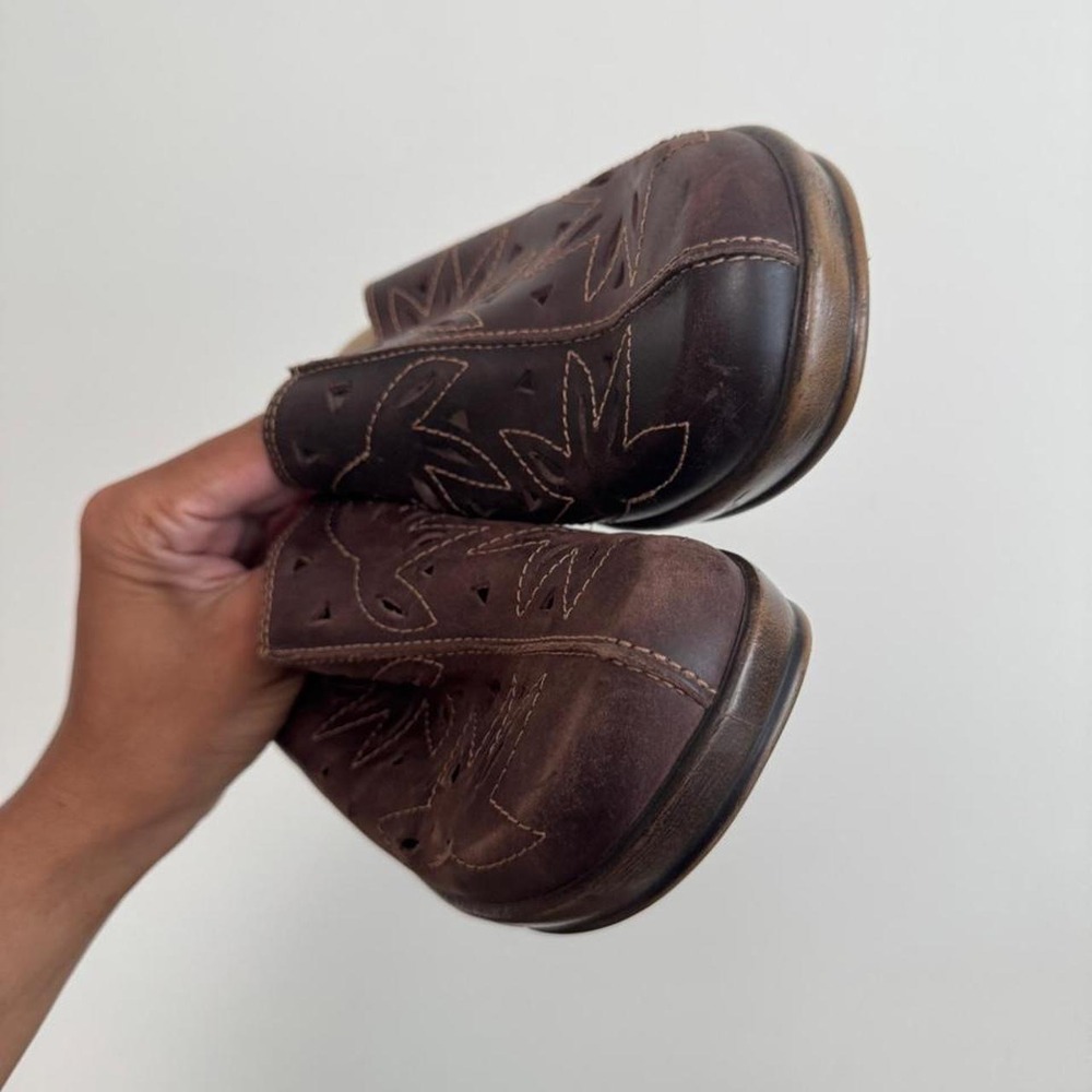 Bass Brown Cut out leather clog size 8 cottage boho 70s chocolate - Picture 4 of 8